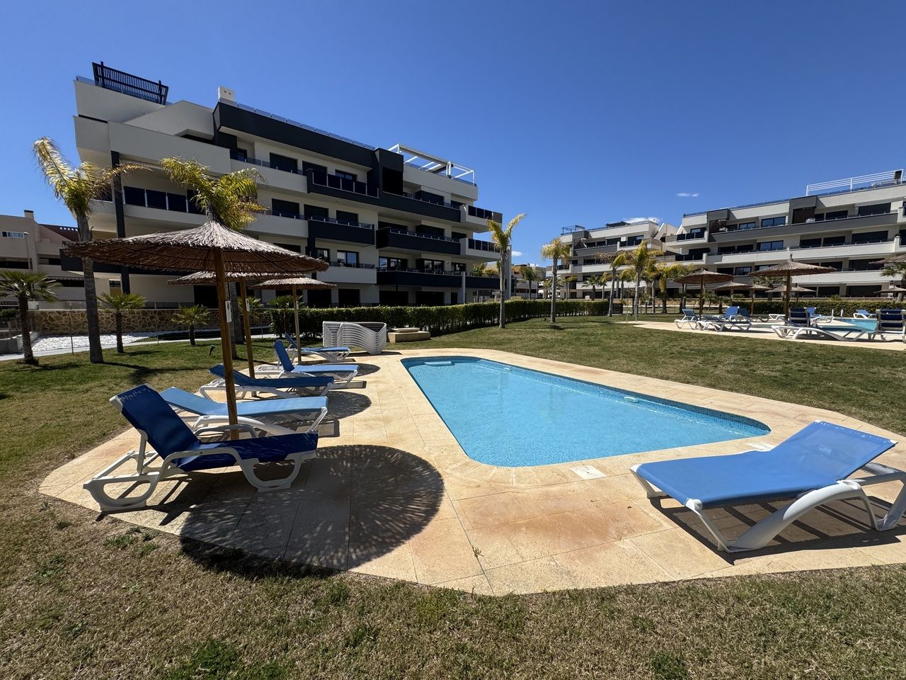 3-Bedroom Apartment in La Zenia, Orihuela Costa - Image 19
