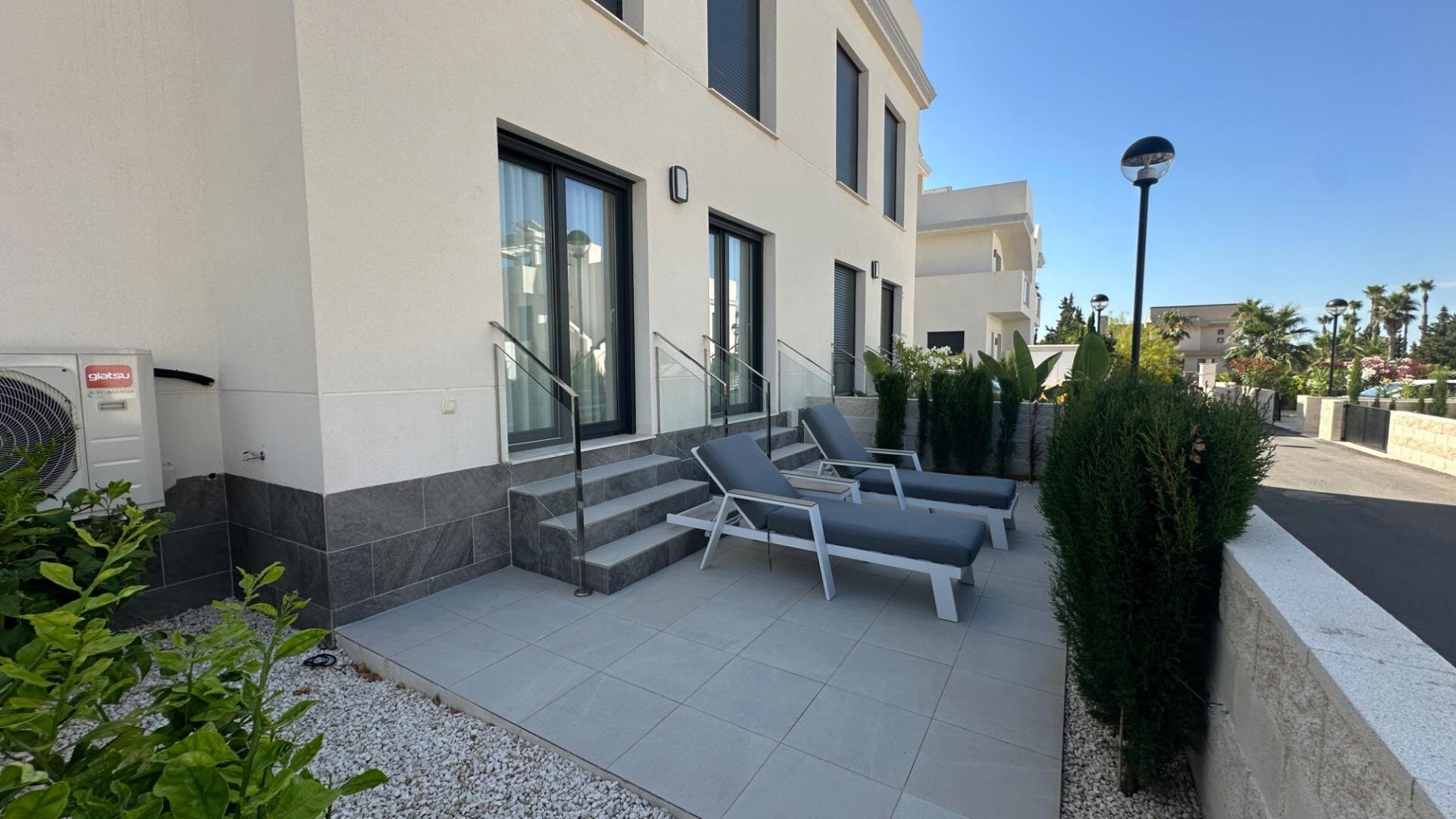Bungalow met 2 Slaapkamers in Centro de la Ciudad Quesada, Rojales - Image 31