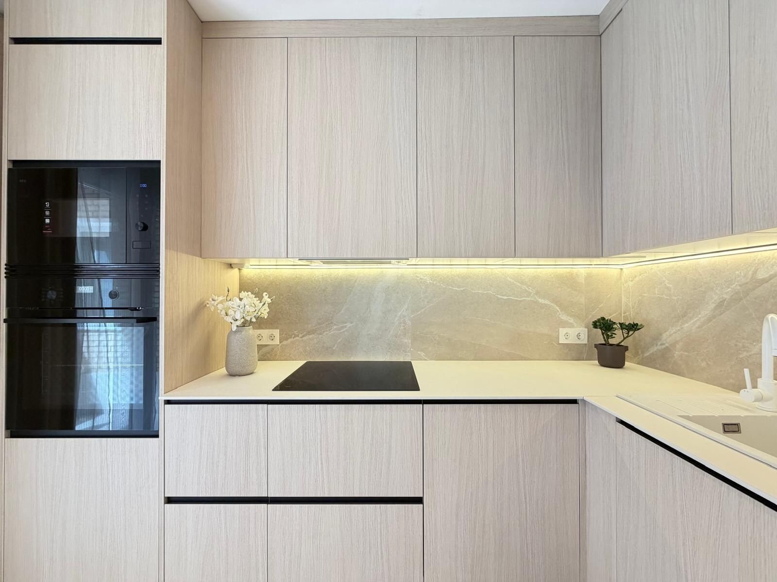 4-Bedroom Apartment in Estacion de Autobuses, Torrevieja - Image 17