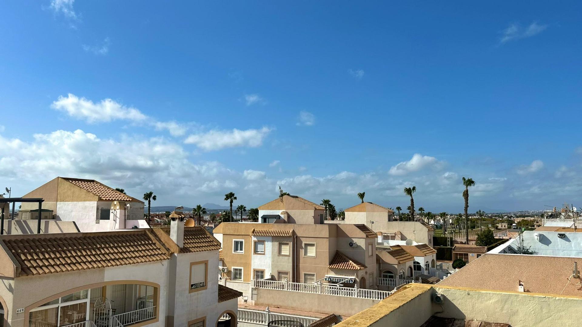 2-Bedroom Bungalow in El Limonar, Torrevieja - Image 39