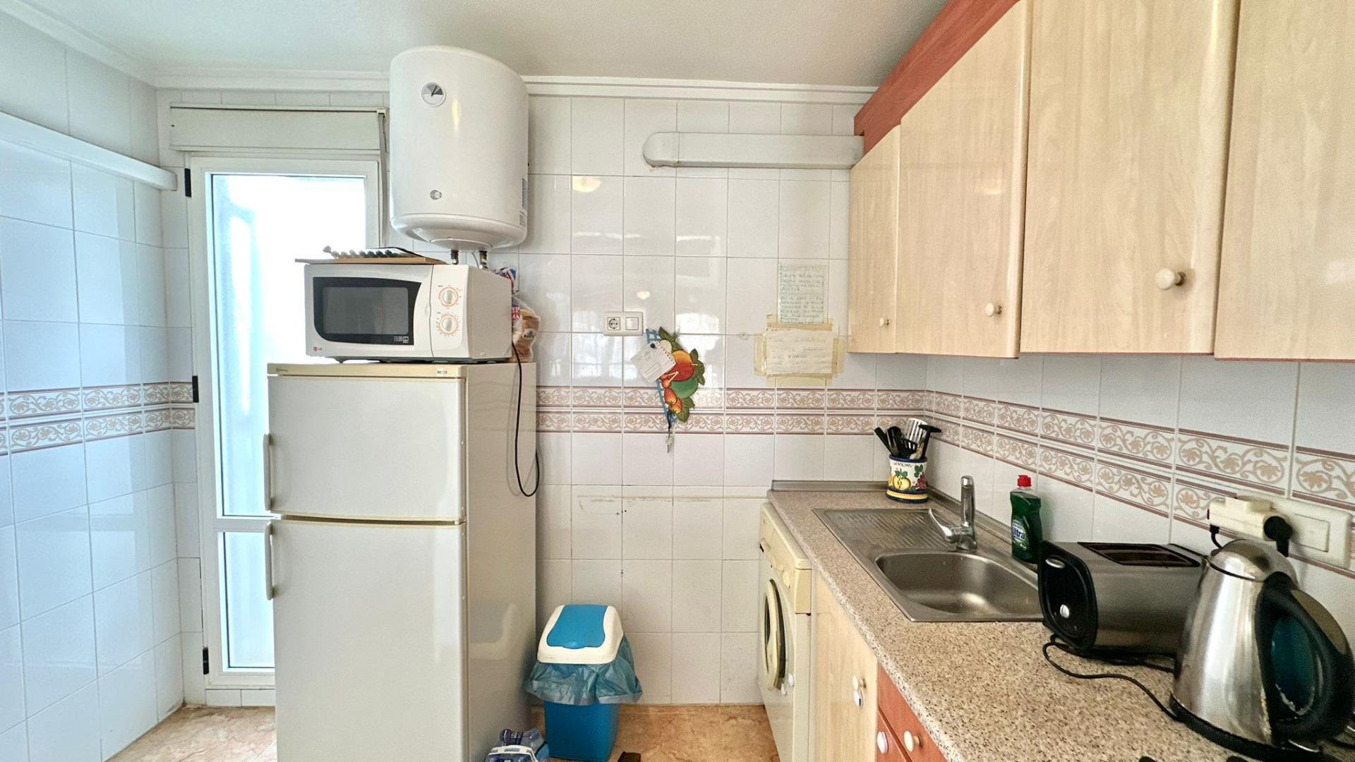 2-Bedroom Bungalow in El Limonar, Torrevieja - Image 9