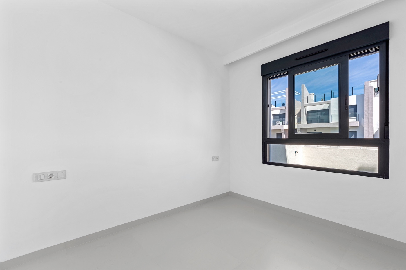 2-Bedroom Apartment in Pueblo, San Miguel de Salinas - Image 12