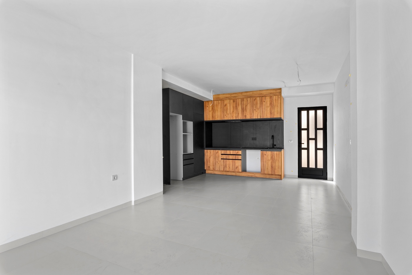 2-Bedroom Apartment in Pueblo, San Miguel de Salinas - Image 6