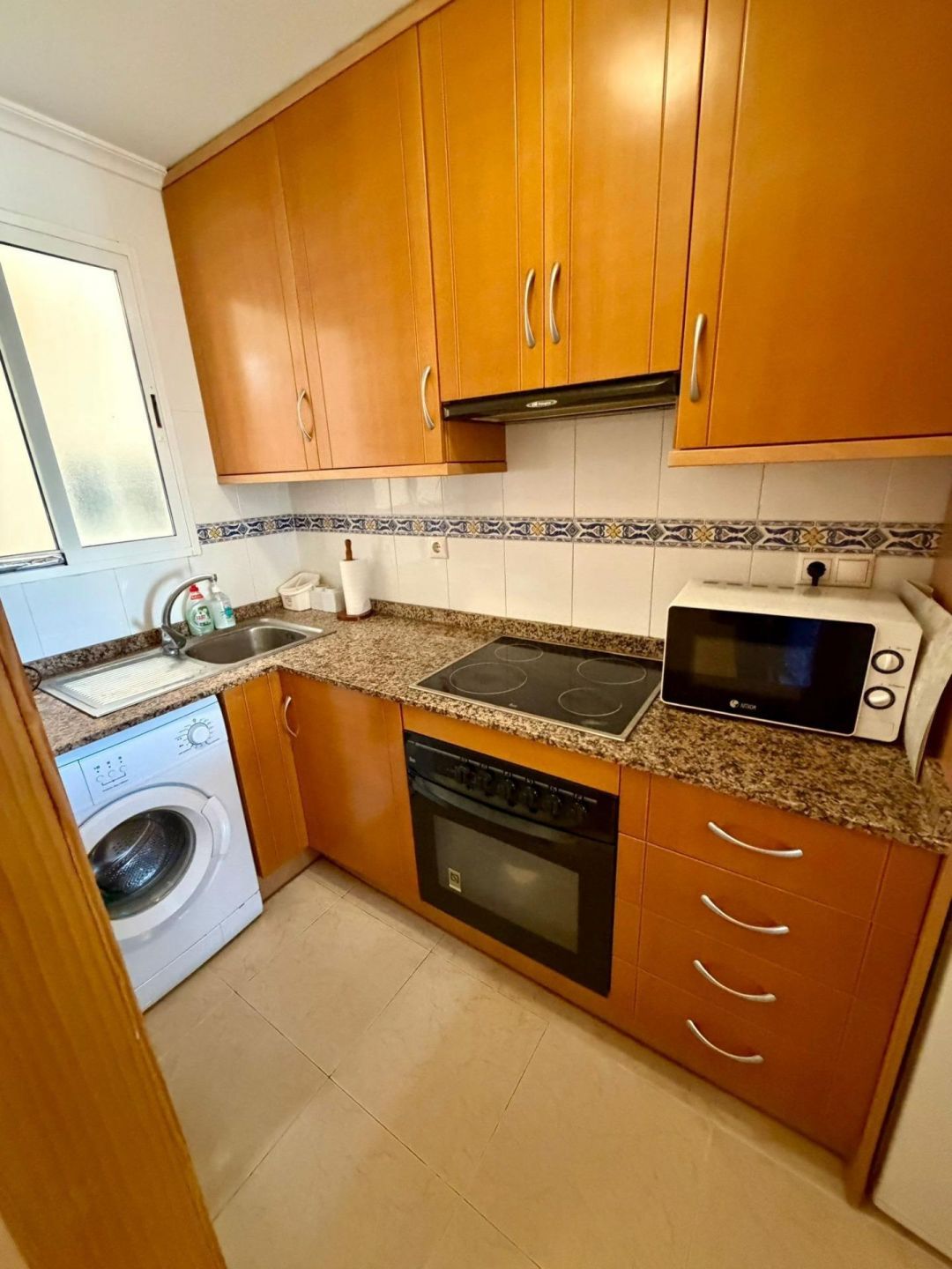 2-Bedroom Villa in Torrevieja, Torrevieja - Image 11