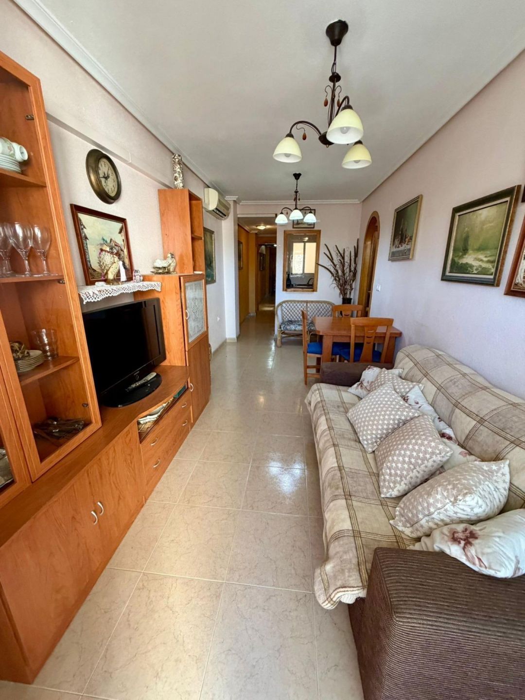 2-Bedroom Villa in Torrevieja, Torrevieja - Image 2