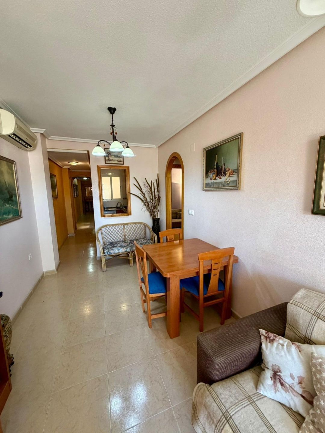 2-Bedroom Villa in Torrevieja, Torrevieja - Image 4