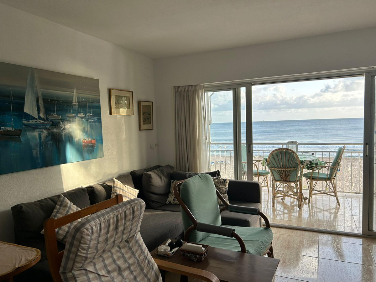 3-Bedroom Middle Floor Apartment in Benidorm | Sunny Cas... - Image 16