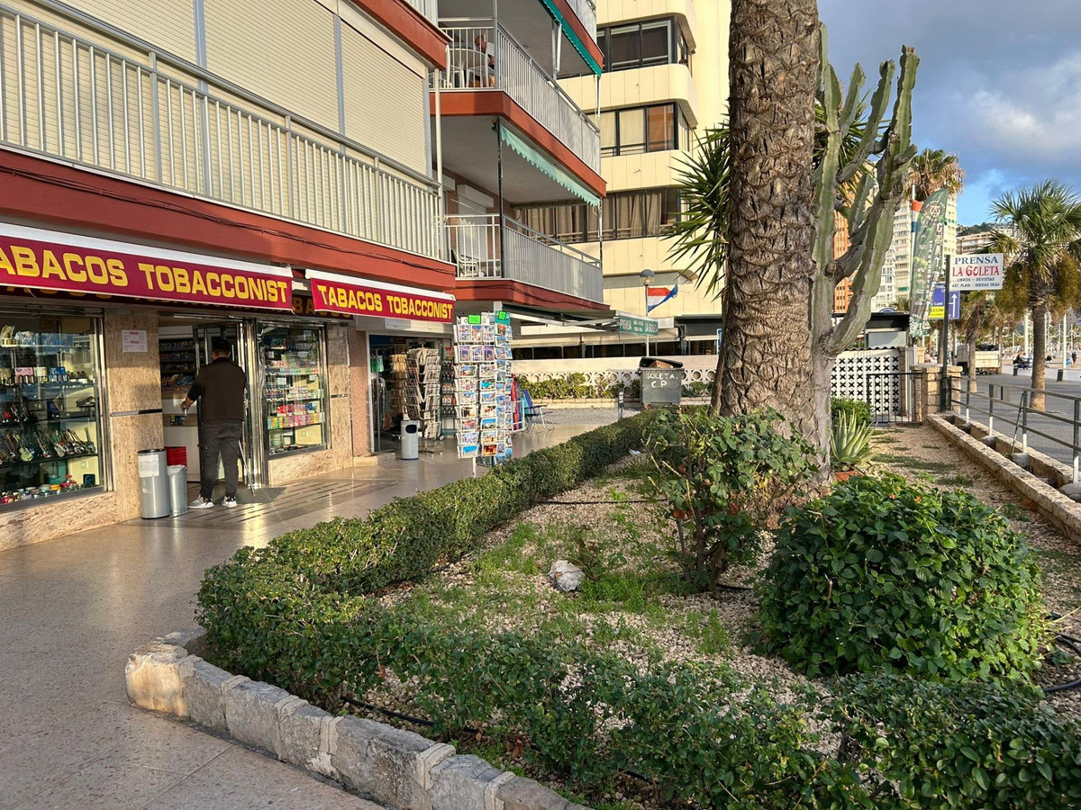 3-Bedroom Middle Floor Apartment in Benidorm | Sunny Cas... - Image 5