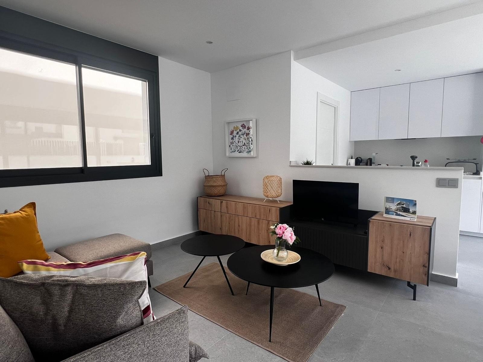 5-Bedroom Villa in Comunidad Valenciana, Algorfa - Image 8