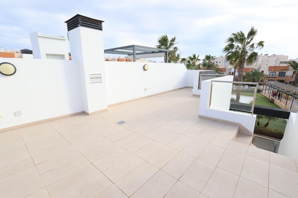 3-Bedroom House in Los Dolses, Orihuela Costa - Image 20
