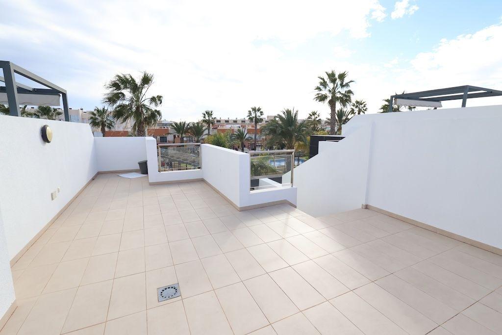 3-Bedroom House in Los Dolses, Orihuela Costa - Image 21