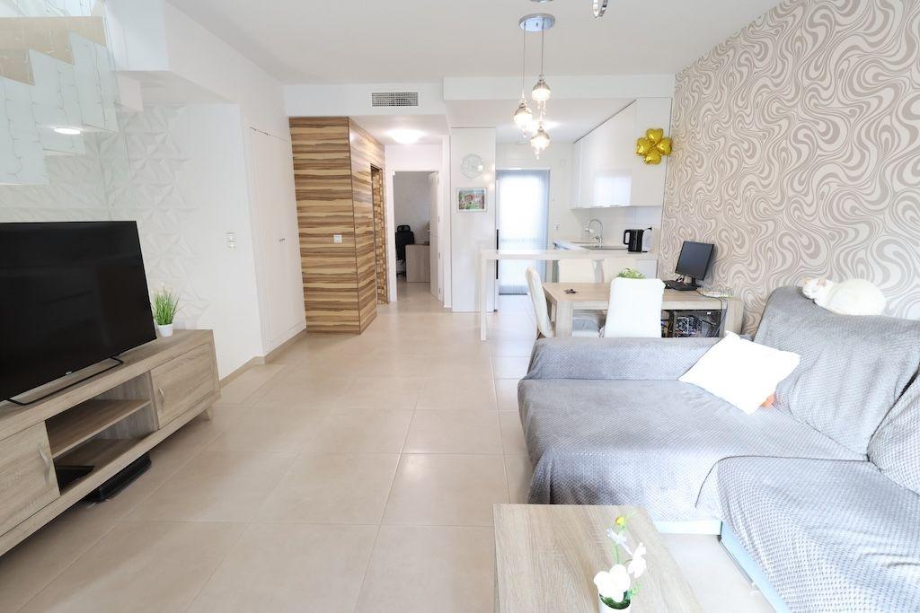 3-Bedroom House in Los Dolses, Orihuela Costa - Image 4
