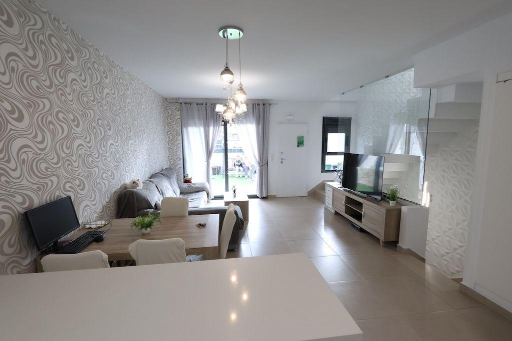 3-Bedroom House in Los Dolses, Orihuela Costa - Image 8