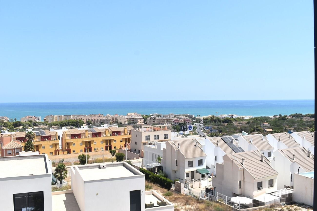 3-Bedroom Apartment in El Edén - Los Estaños, Guardamar del Segura - Image 28