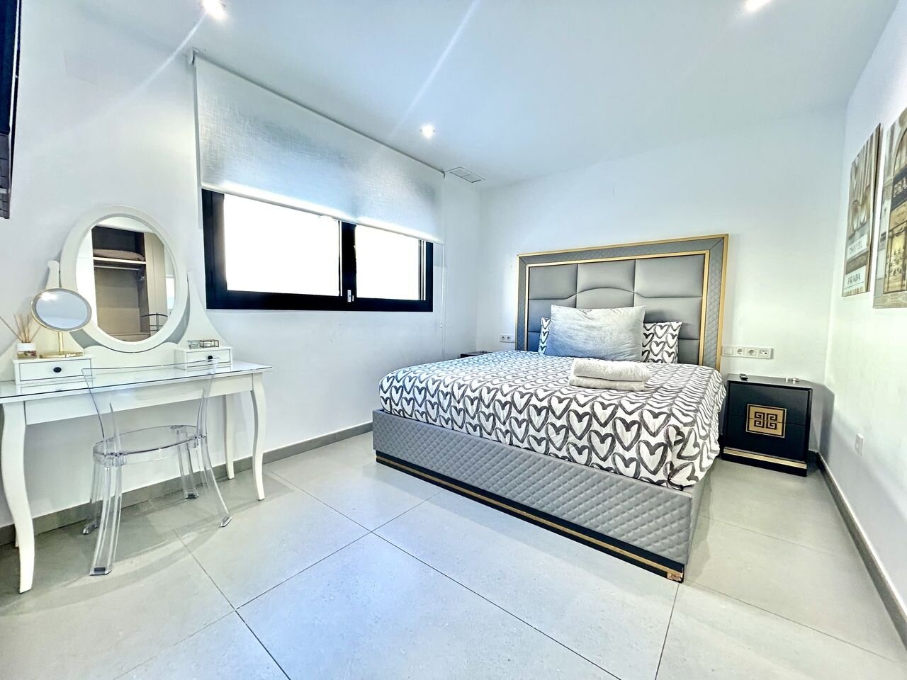 5-Bedroom Villa in La Siesta, Torrevieja - Image 13