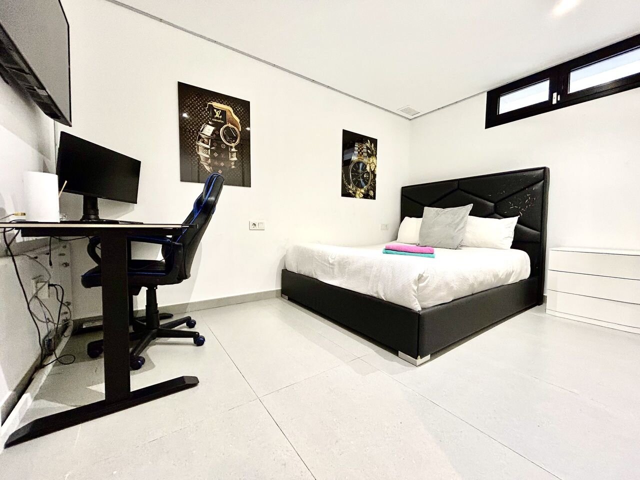 5-Bedroom Villa in La Siesta, Torrevieja - Image 27