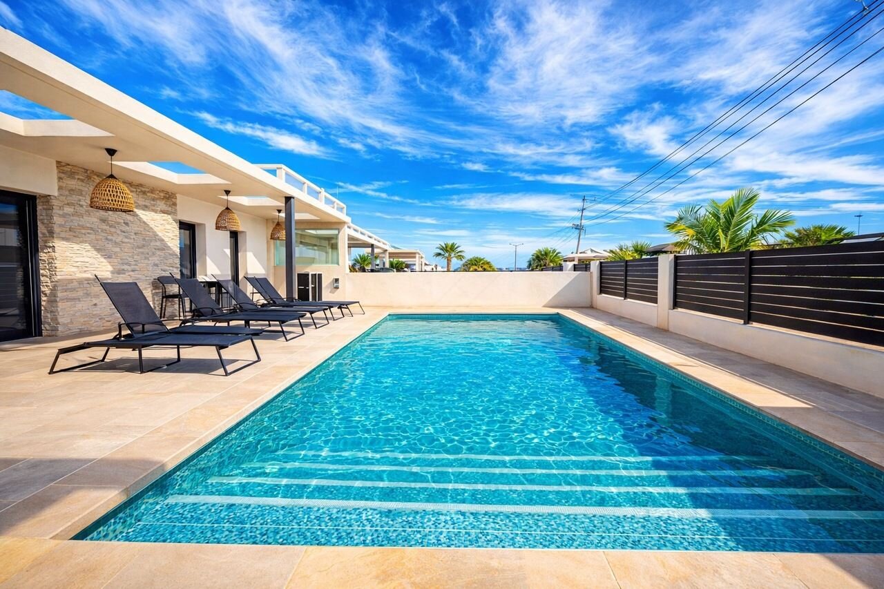 5-Bedroom Villa in La Siesta, Torrevieja - Image 38