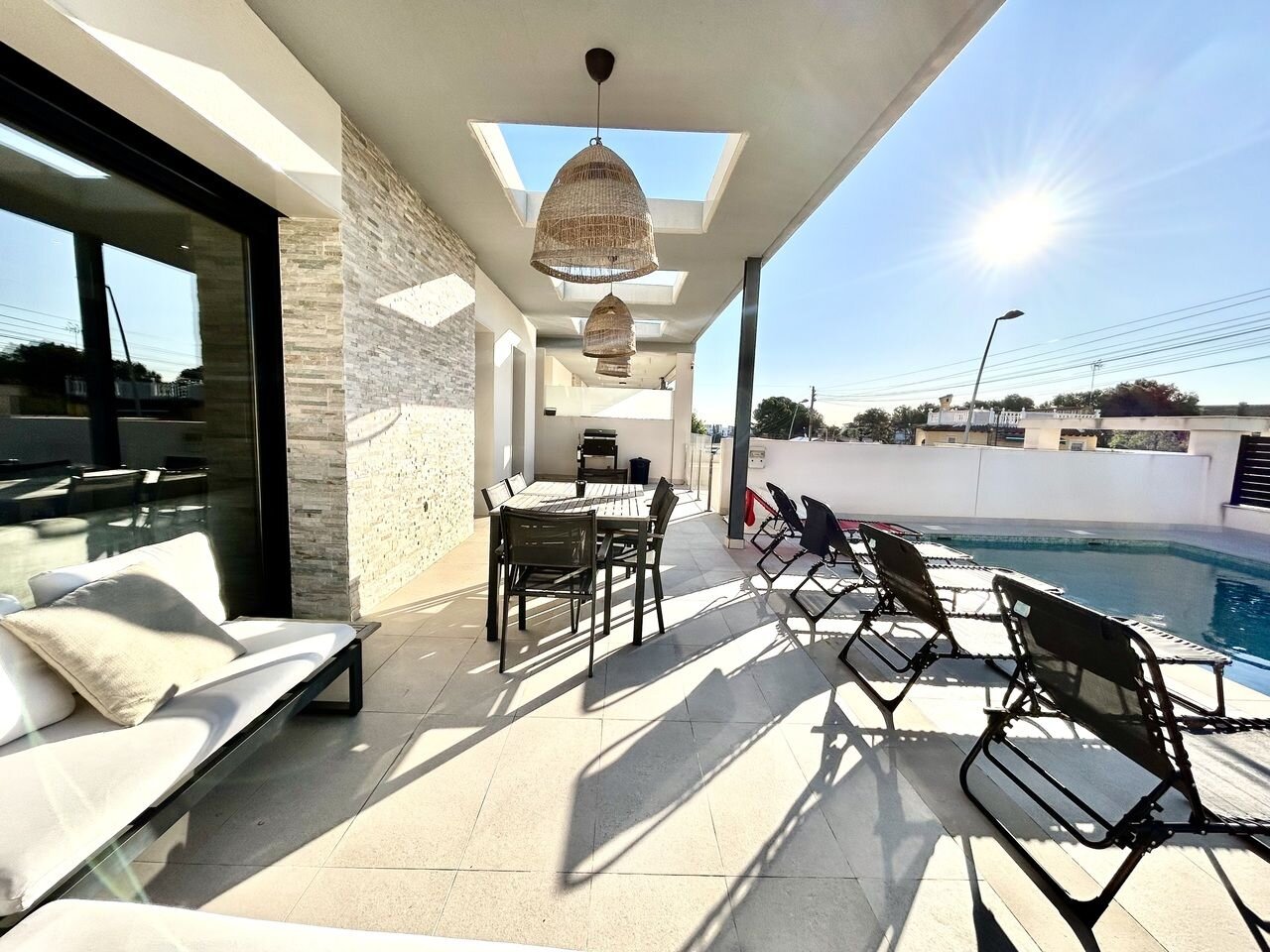 5-Bedroom Villa in La Siesta, Torrevieja - Image 43