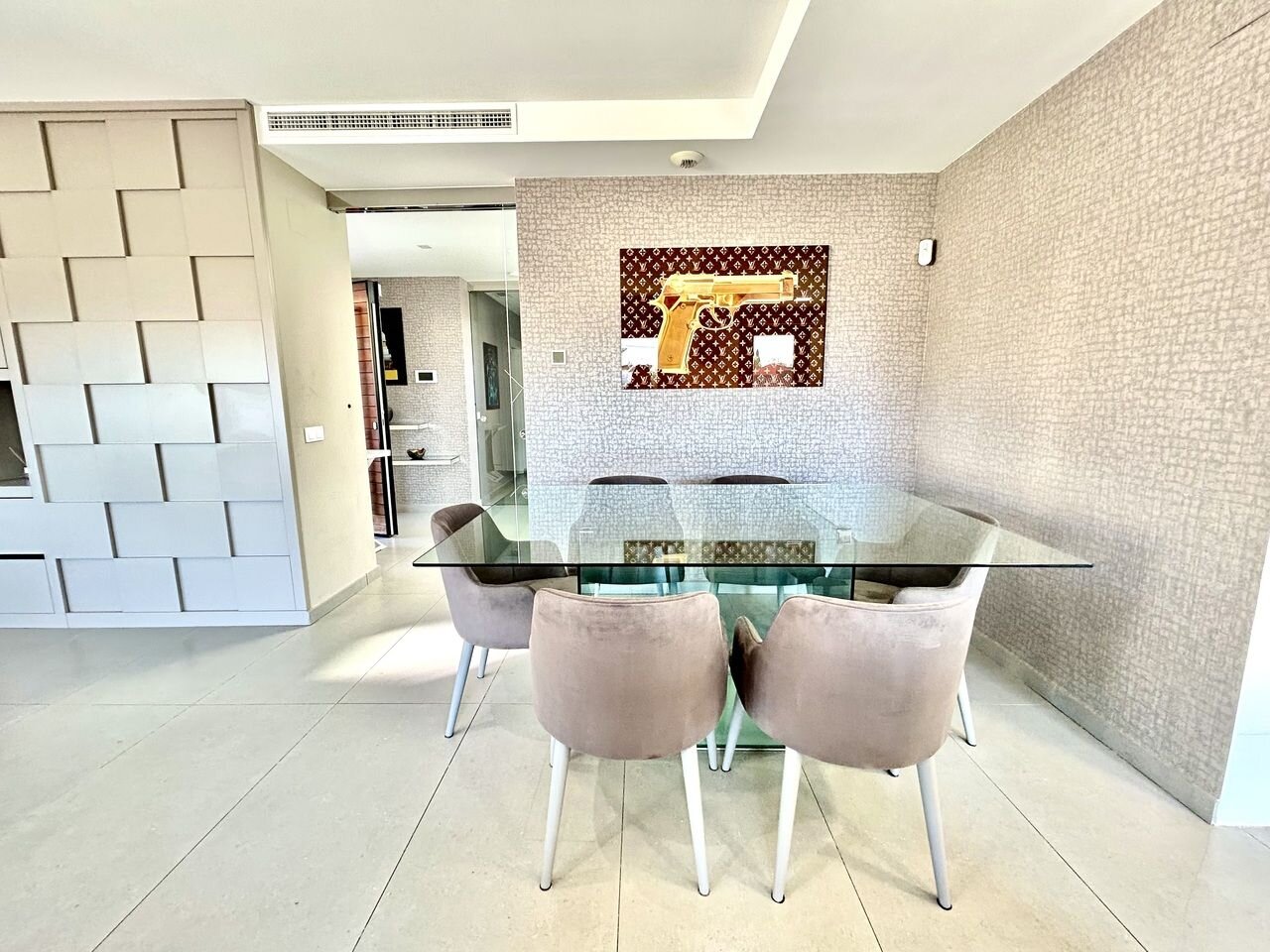 5-Bedroom Villa in La Siesta, Torrevieja - Image 7