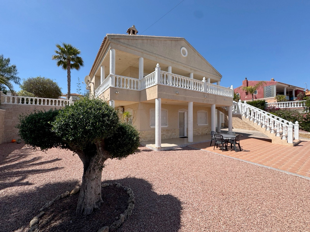 3-Bedroom Detached House in Algorfa | Sunny Casas - Cost... - Image 22