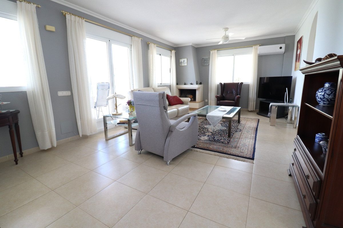 3-Bedroom Detached House in Algorfa | Sunny Casas - Cost... - Image 5