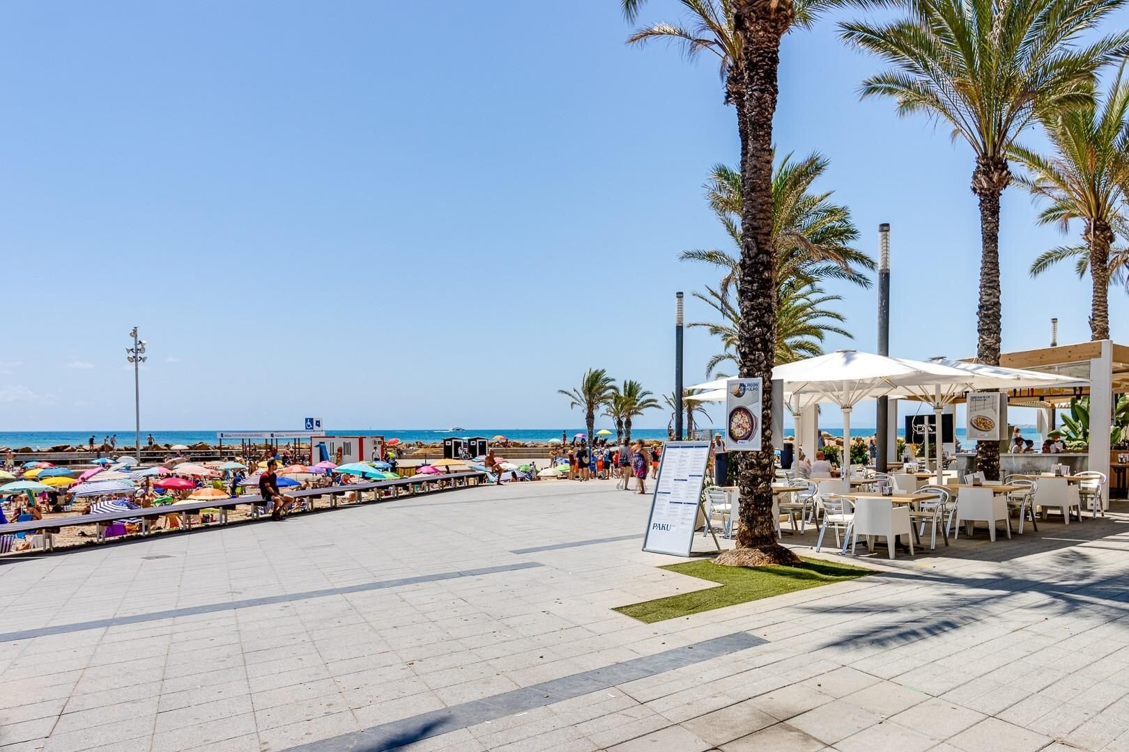3-Bedroom Apartment in Estacion de Autobuses, Torrevieja - Image 24