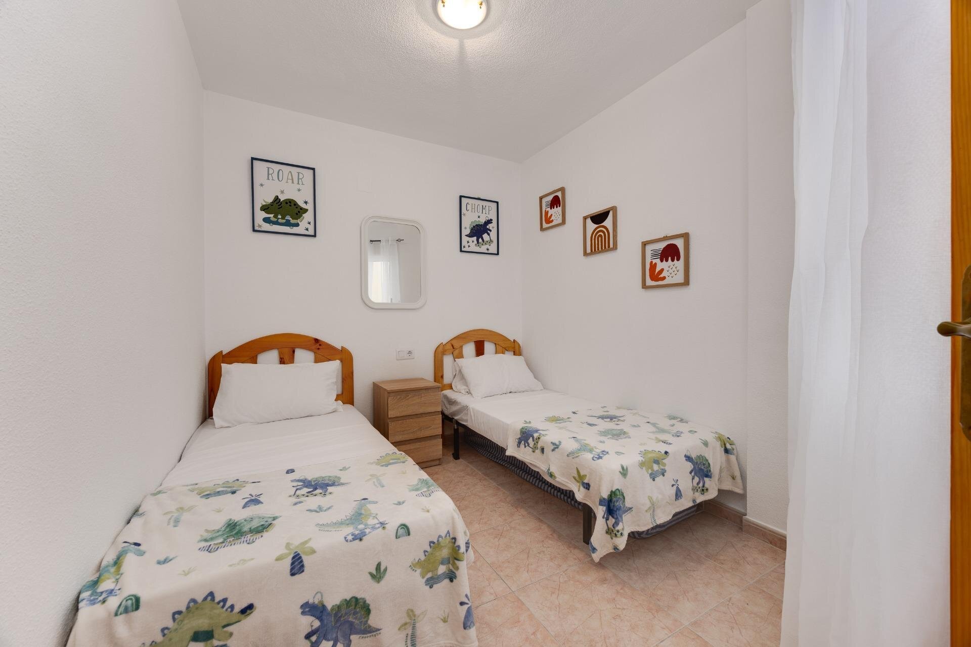 3-Bedroom Apartment in Estacion de Autobuses, Torrevieja - Image 30