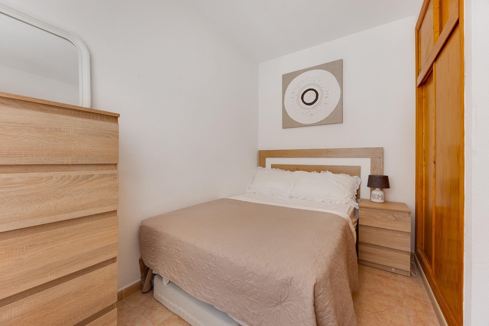 3-Bedroom Apartment in Estacion de Autobuses, Torrevieja - Image 39