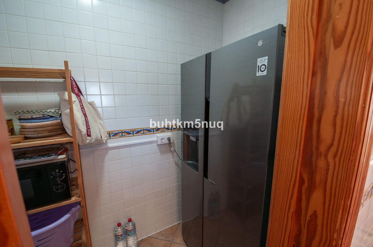 4-Bedroom Detached House in  Calpe | Sunny Casas - Costa ... - Image 10