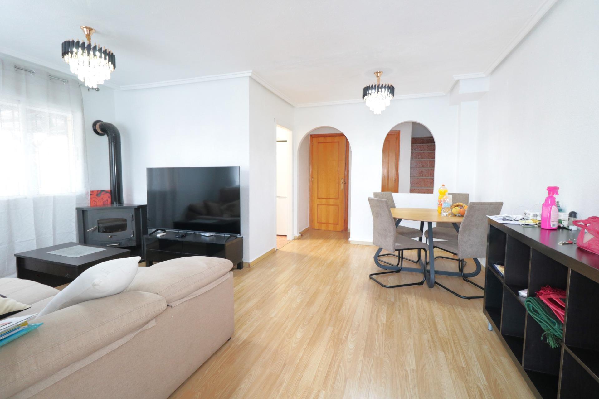 3-Bedroom Apartment in La Siesta - El Salado - Torreta, Torrevieja - Image 2