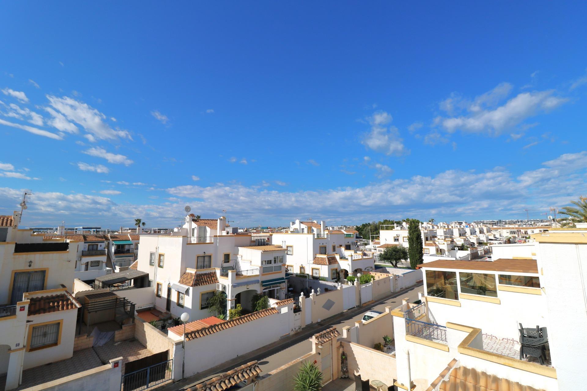 3-Bedroom Apartment in La Siesta - El Salado - Torreta, Torrevieja - Image 27
