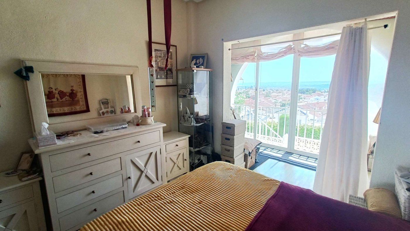 1-Bedroom Apartment in Rojales - Image 11
