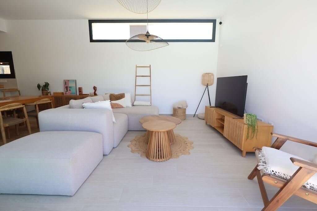 3-Bedroom Villa in Comunidad Valenciana, Algorfa - Image 7
