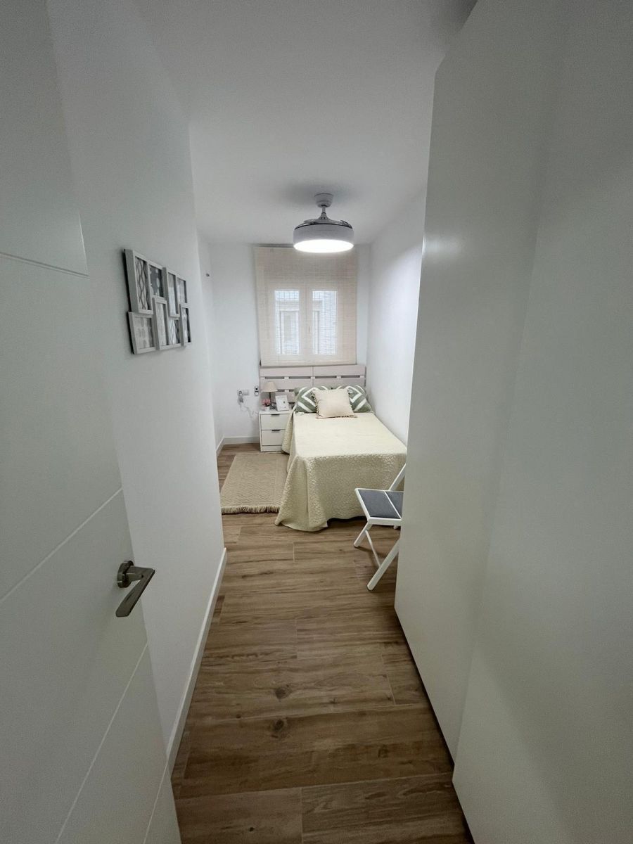 3-Bedroom Apartment in Punta Prima, Torrevieja - Image 18