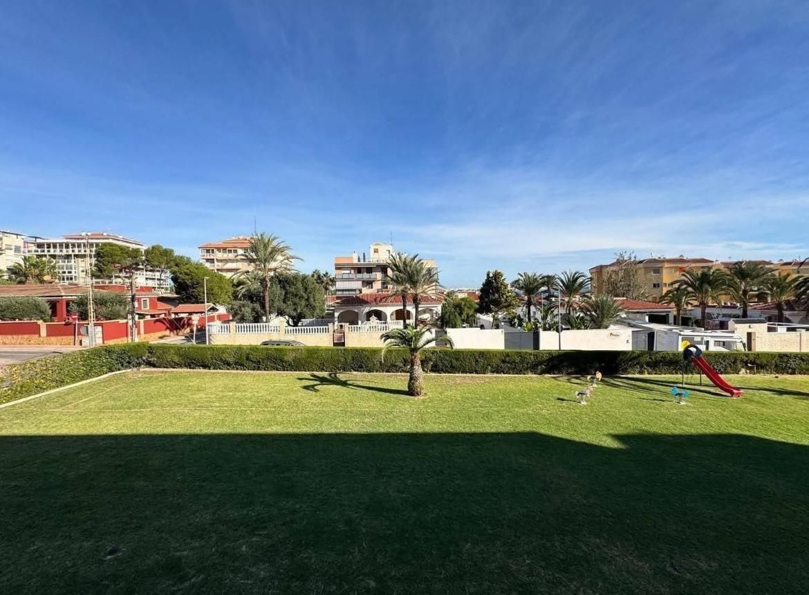 3-Bedroom Apartment in Punta Prima, Torrevieja - Image 20