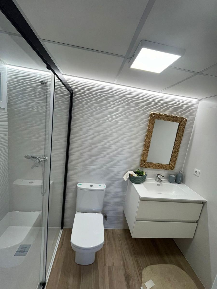 3-Bedroom Apartment in Punta Prima, Torrevieja - Image 25