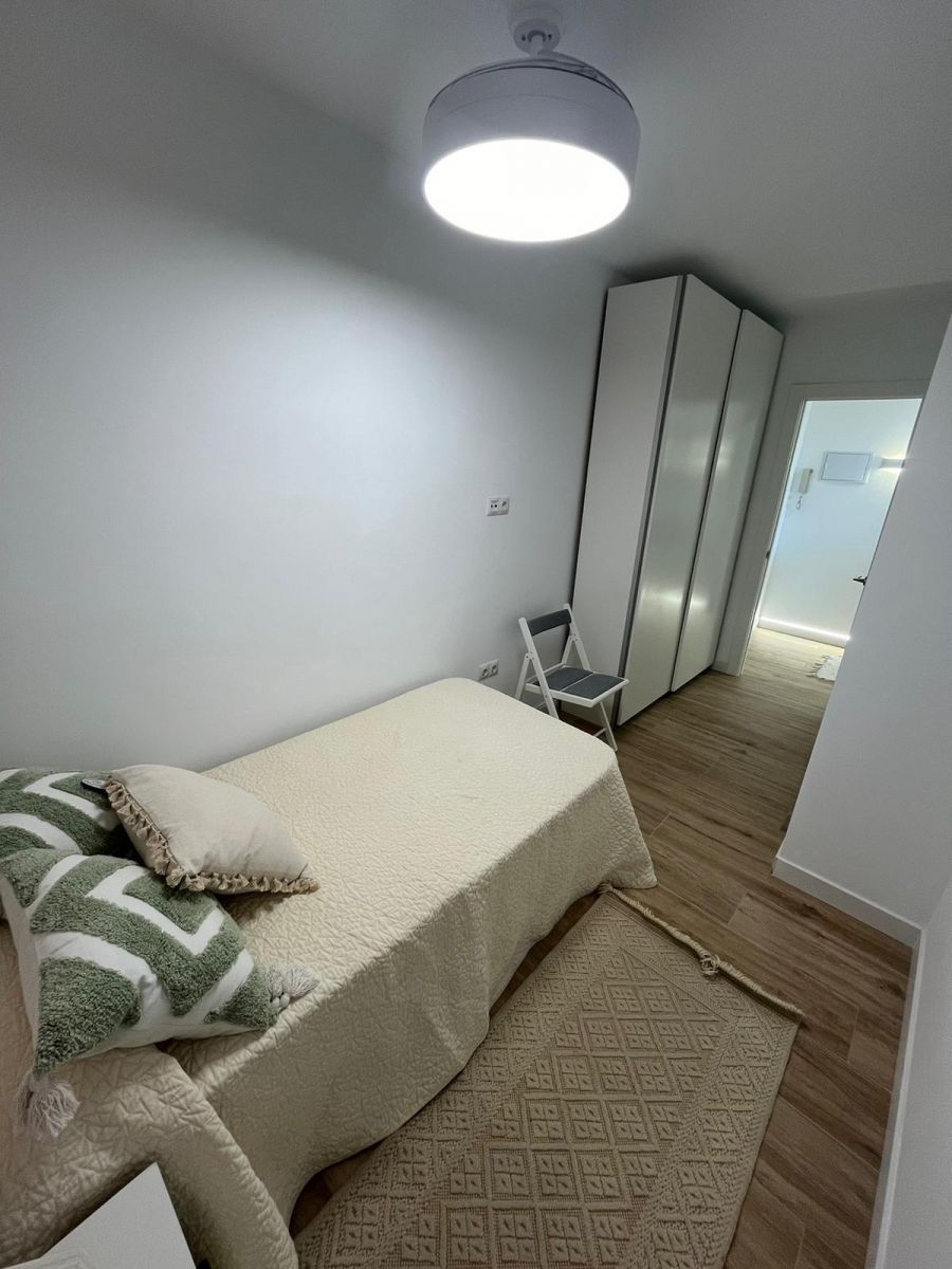 3-Bedroom Apartment in Punta Prima, Torrevieja - Image 31