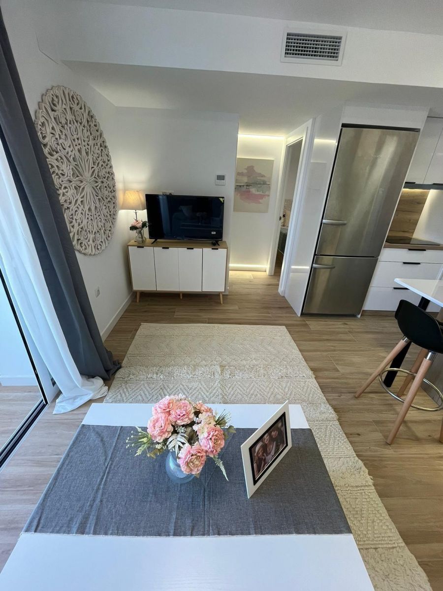 3-Bedroom Apartment in Punta Prima, Torrevieja - Image 4