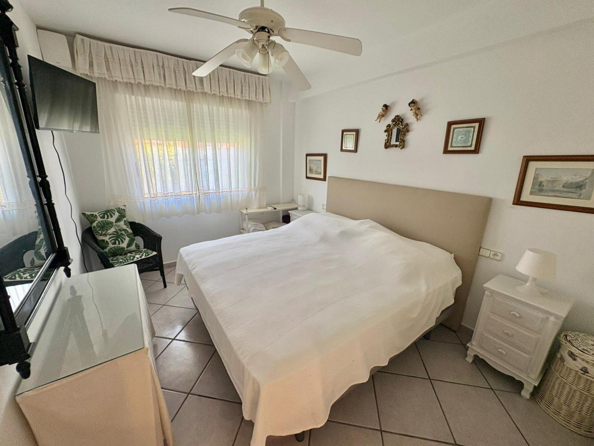 4-Bedroom Apartment in Los Narejos-Punta Calera, Los Alcázares - Image 8