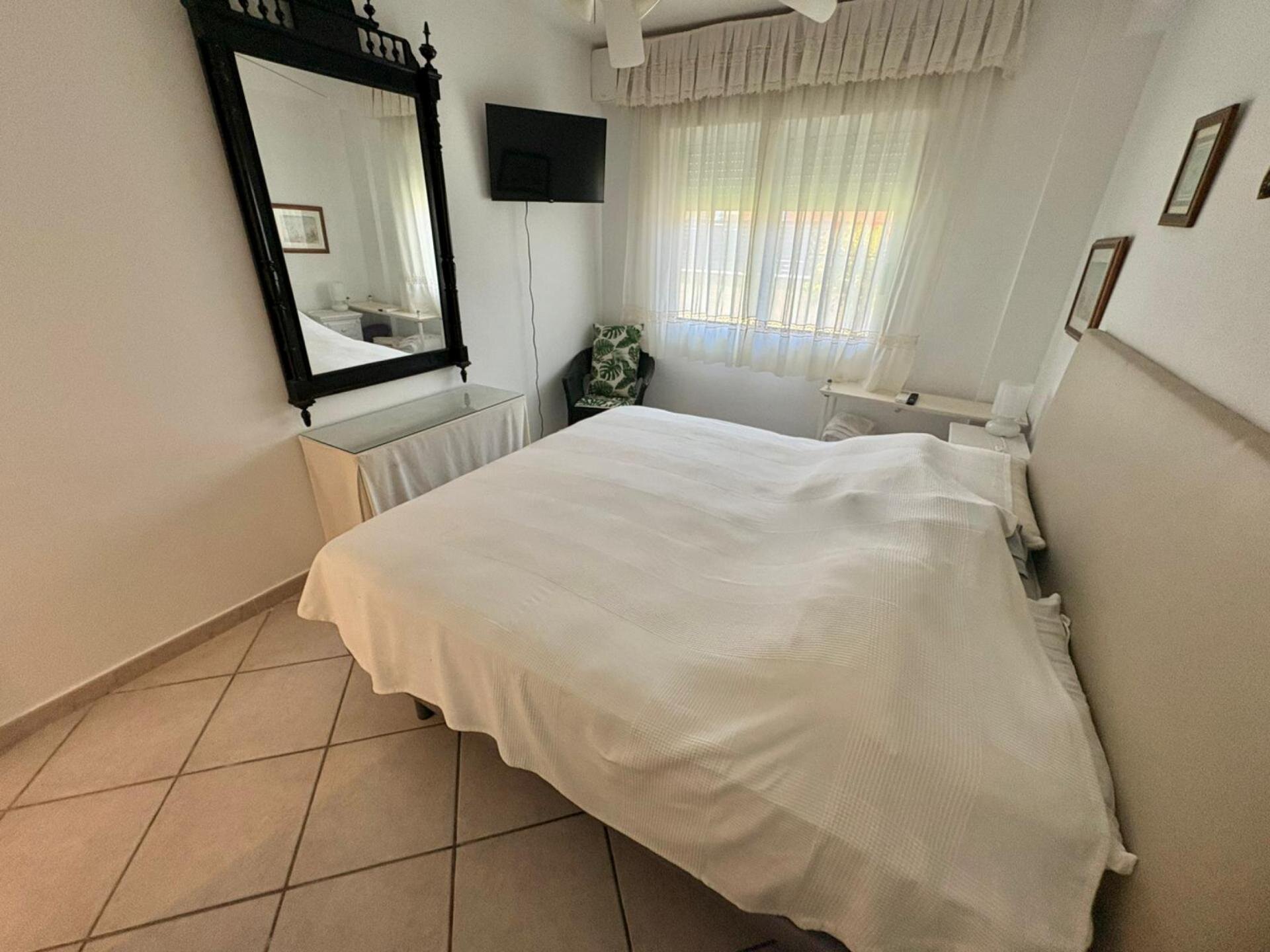 4-Bedroom Apartment in Los Narejos-Punta Calera, Los Alcázares - Image 9