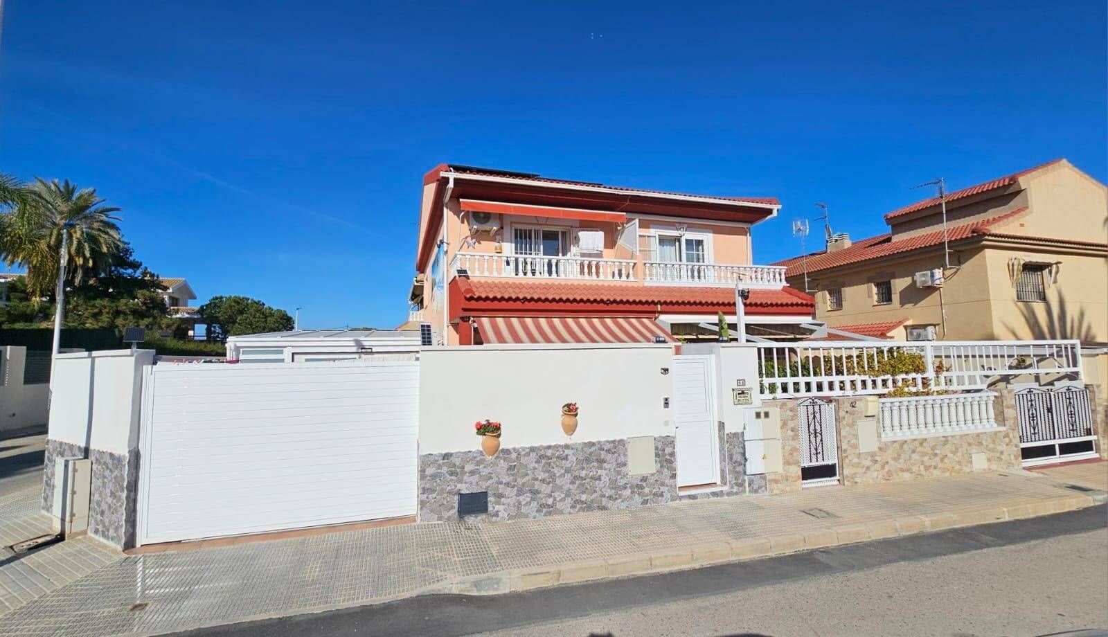 3-Bedroom House in Santiago de la Ribera - Image 26