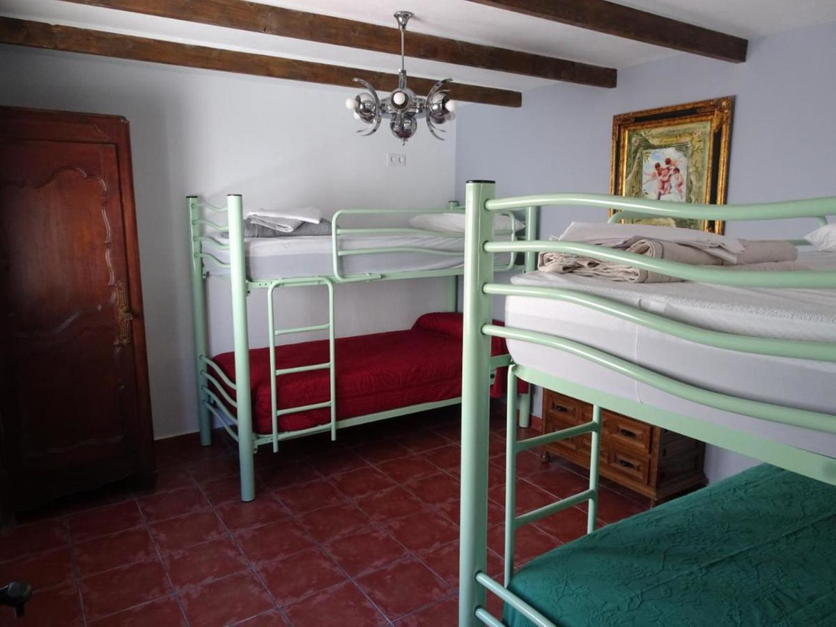 9-Bedroom Detached House in Cabo Roig, Orihuela Costa | S... - Image 12