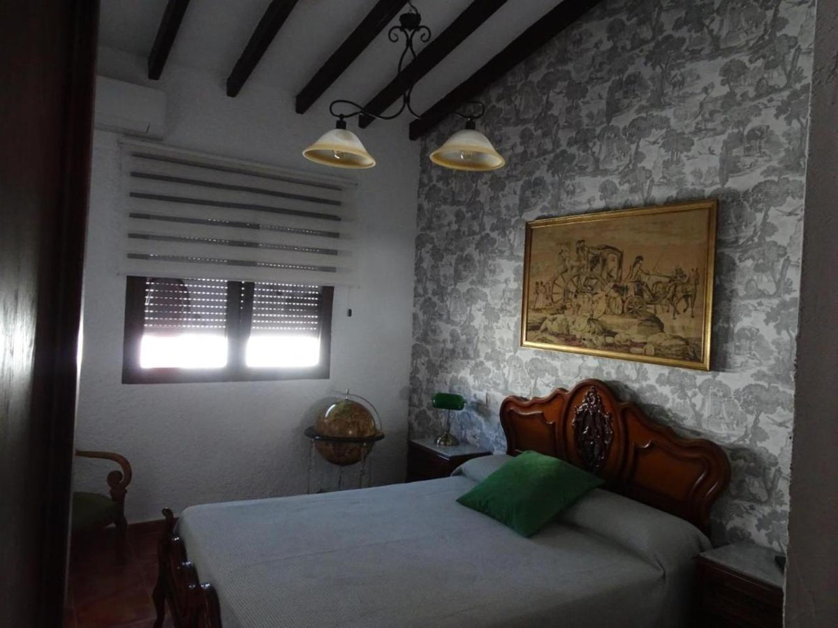 9-Bedroom Detached House in Cabo Roig, Orihuela Costa | S... - Image 14