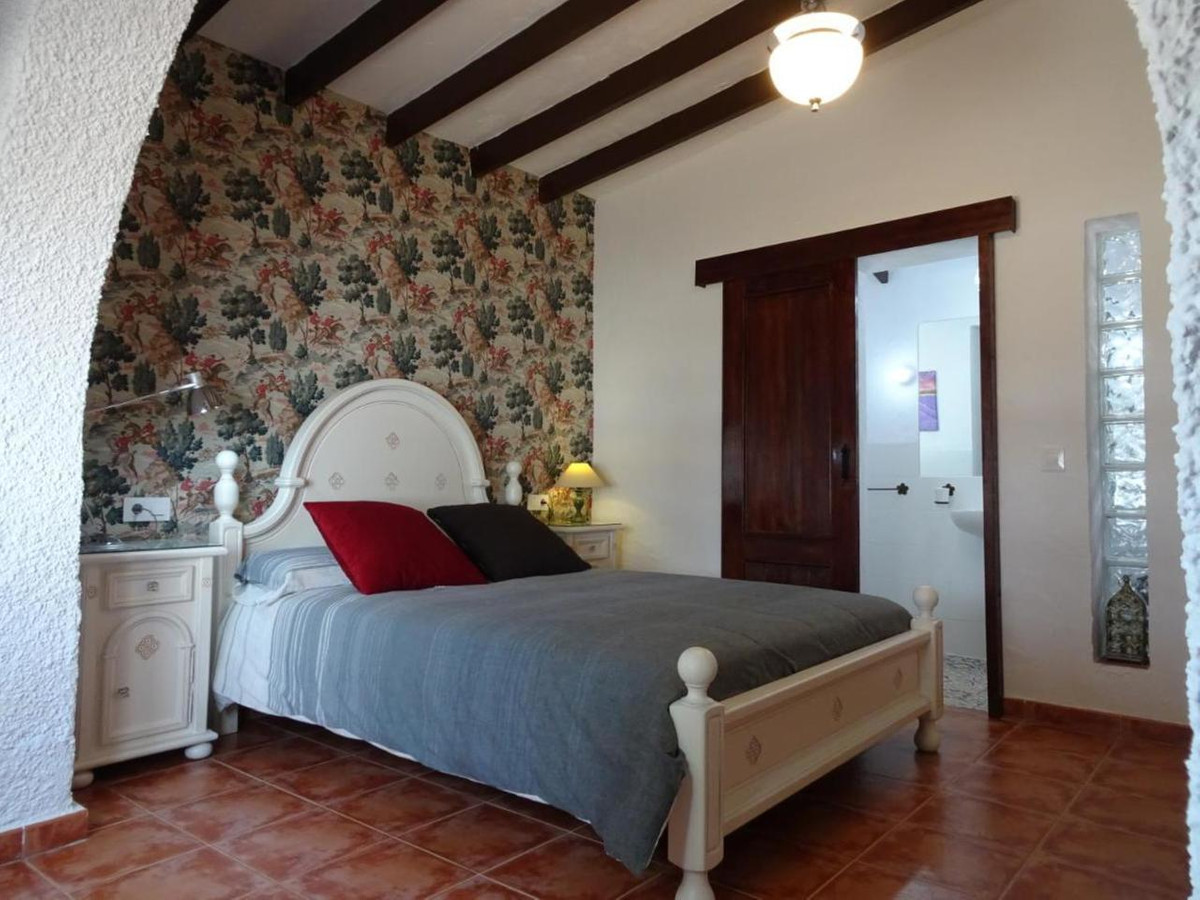 9-Bedroom Detached House in Cabo Roig, Orihuela Costa | S... - Image 17