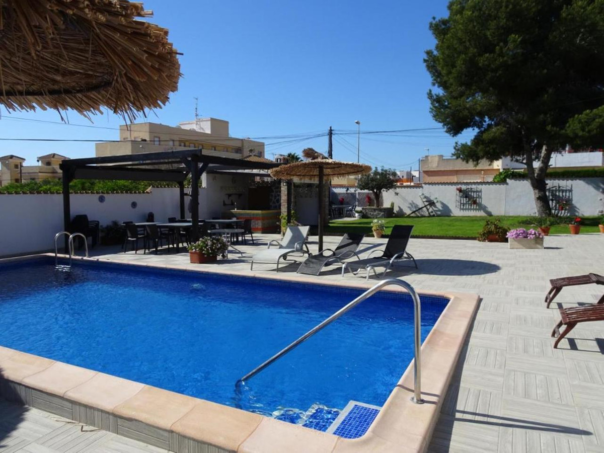 9-Bedroom Detached House in Cabo Roig, Orihuela Costa | S... - Image 9