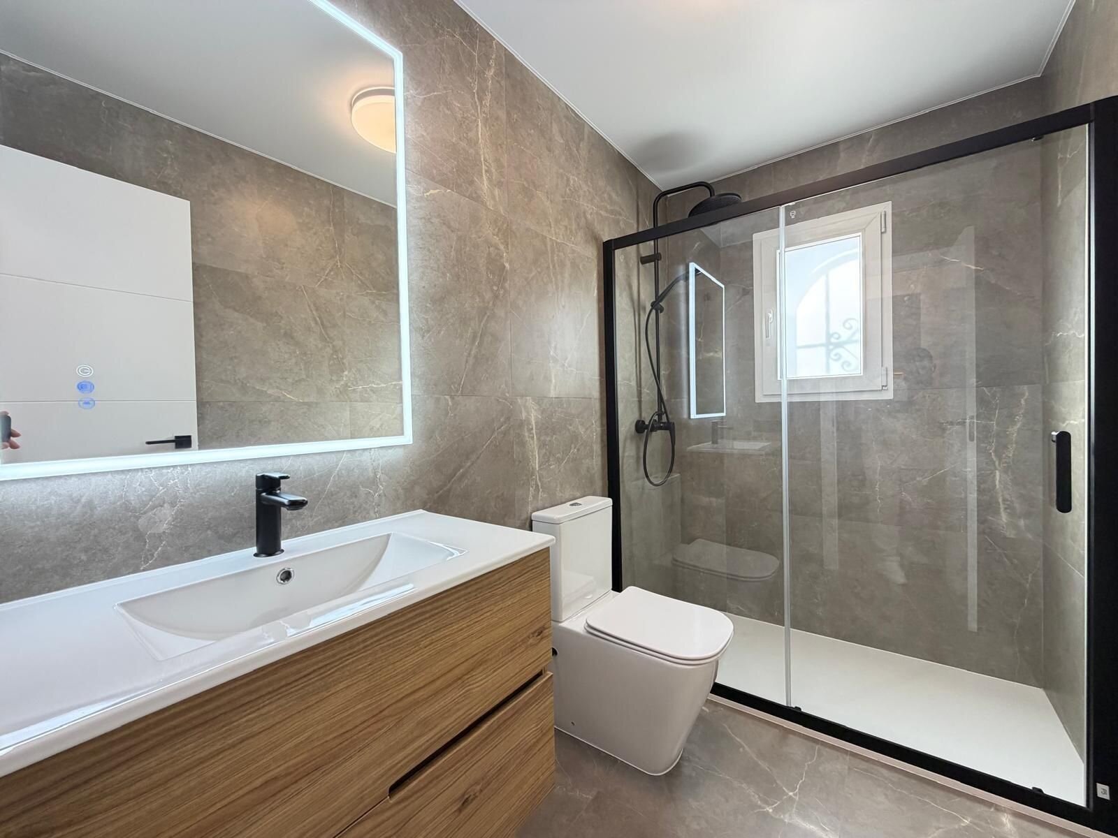 2-Bedroom House in Sector 25, Torrevieja - Image 32