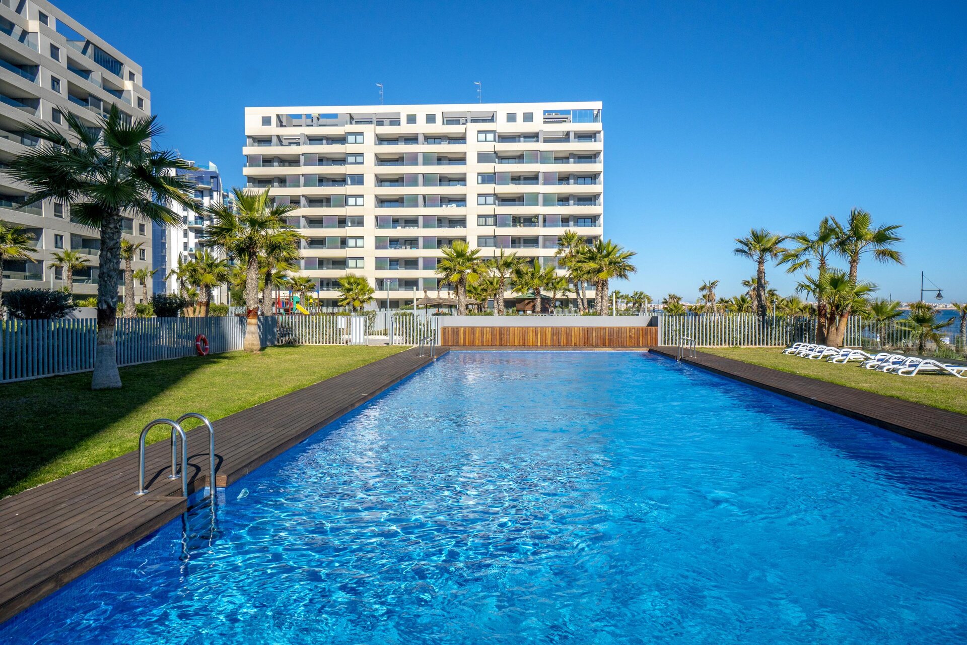 Penthous z 3 Sypialniami w Punta Prima, Torrevieja - Image 36