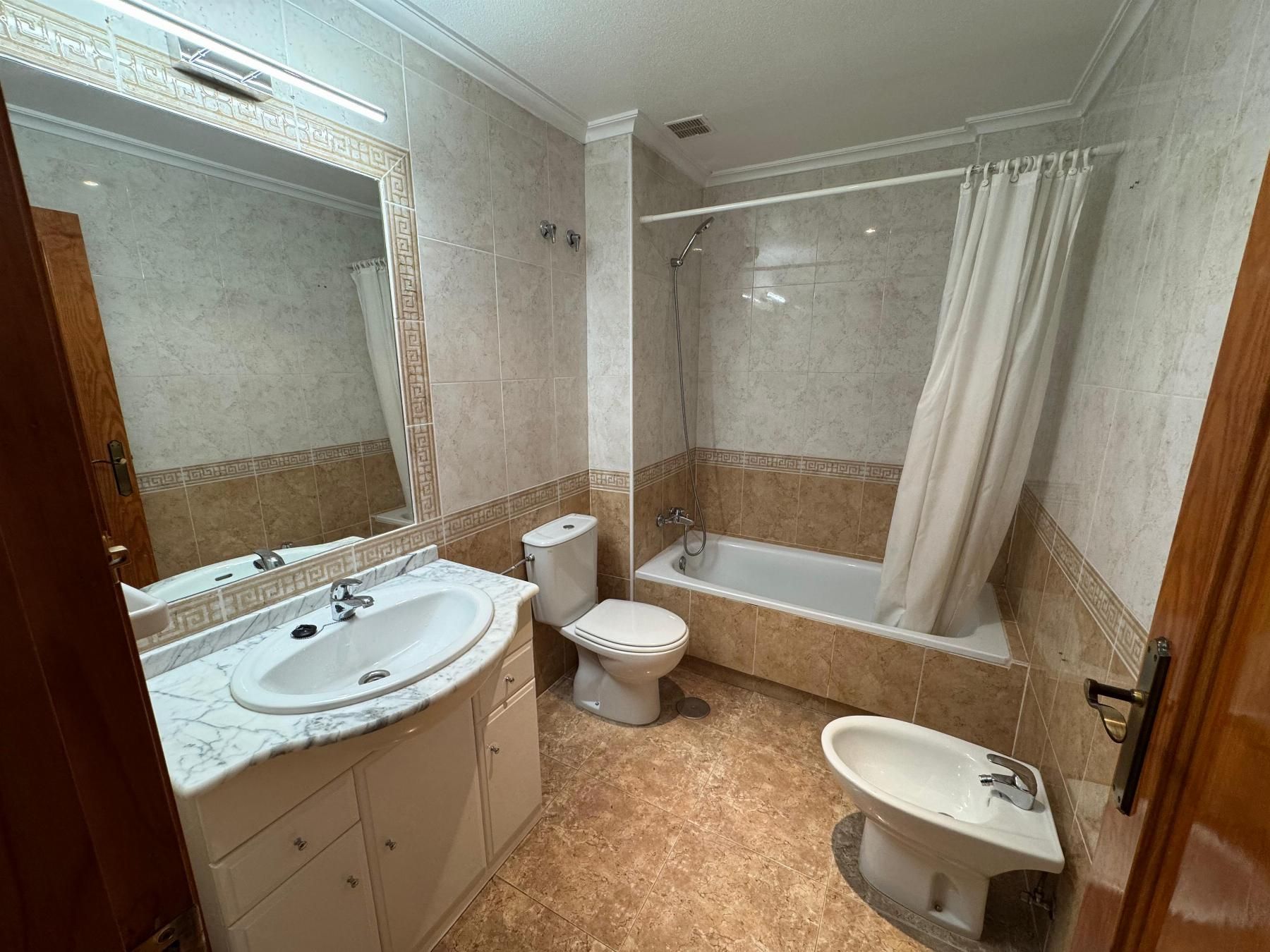 2-Bedroom Apartment in Campoamor, Orihuela Costa - Image 19