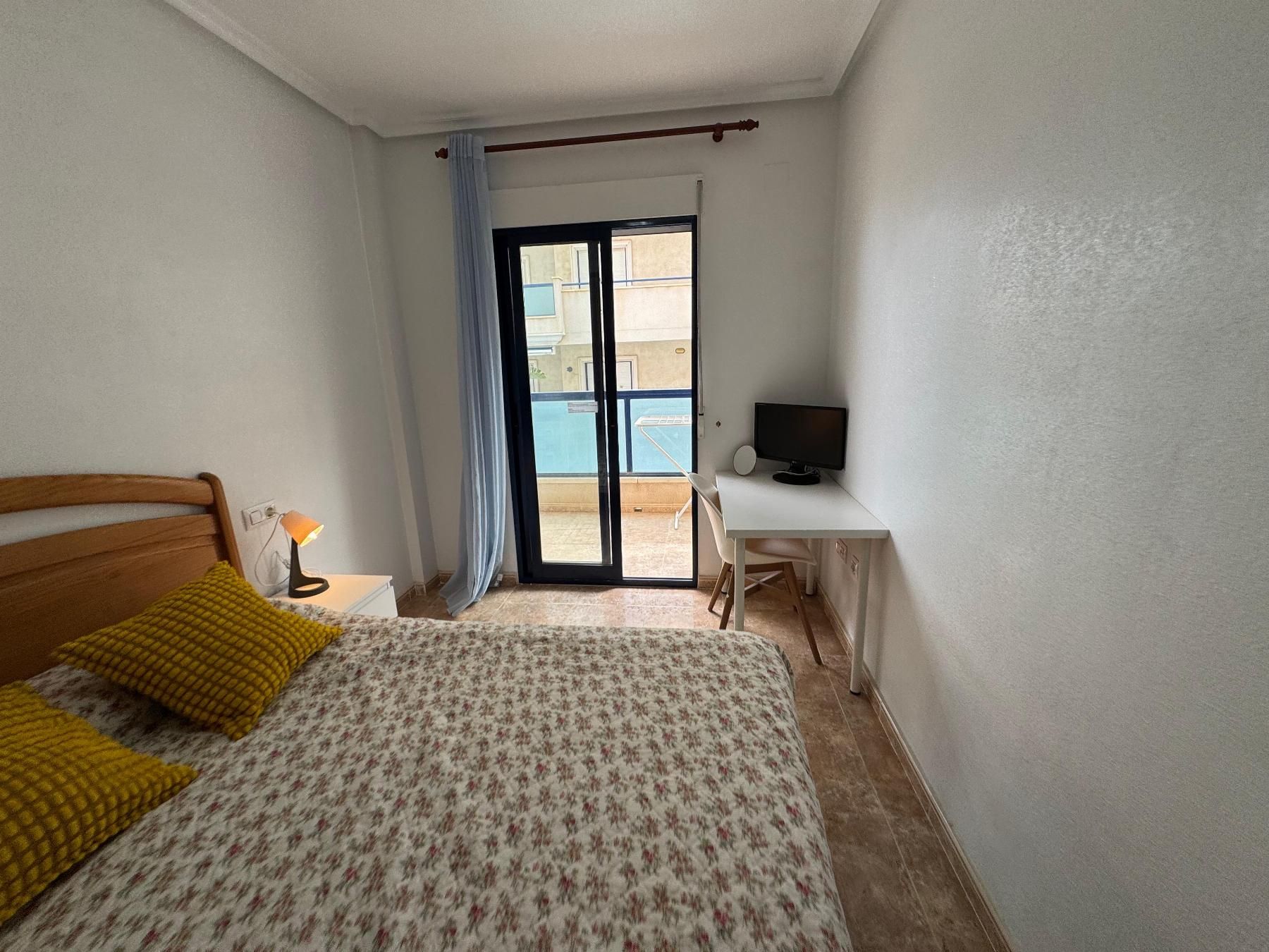 2-Bedroom Apartment in Campoamor, Orihuela Costa - Image 28
