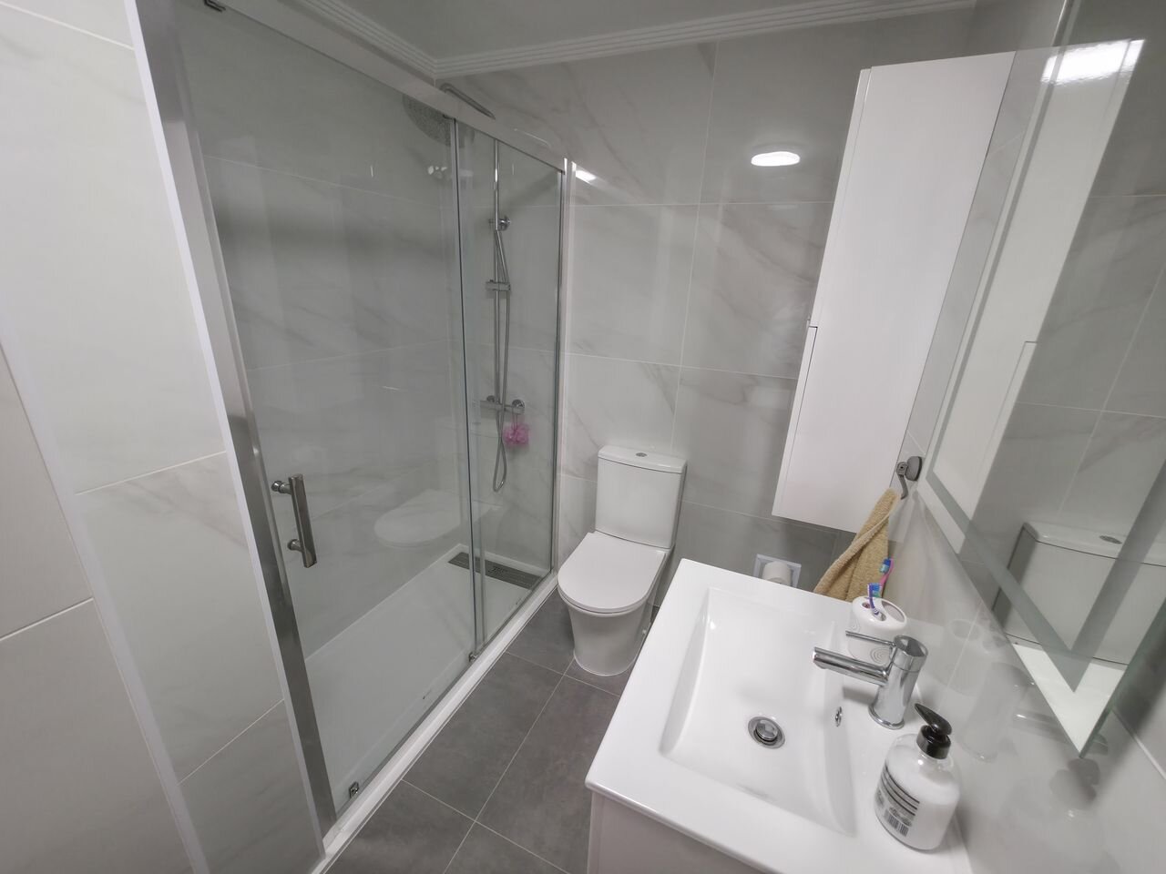 2-Bedroom Apartment in Las Filipinas, Orihuela Costa - Image 23